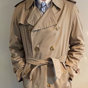 Burberry Trench, Men's Large 42L with Wool Liner